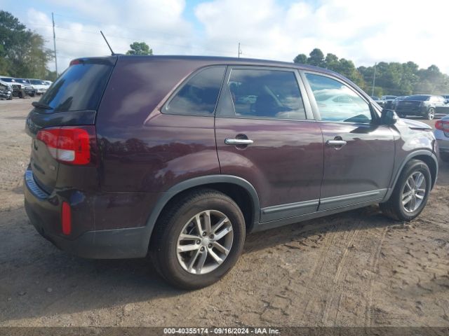 Photo 3 VIN: 5XYKT3A63FG613995 - KIA SORENTO 