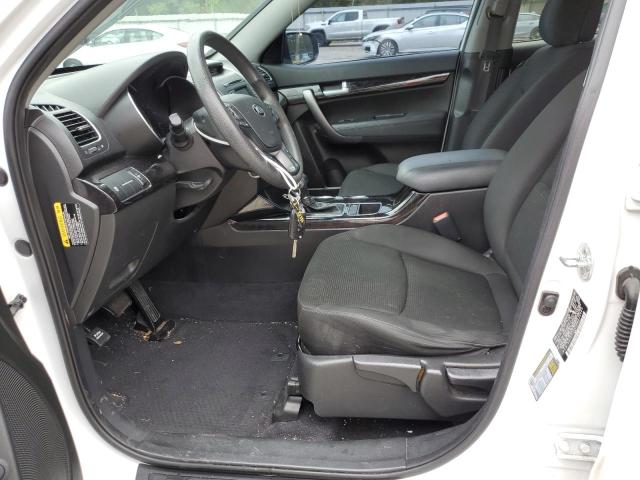 Photo 6 VIN: 5XYKT3A63FG628609 - KIA SORENTO LX 