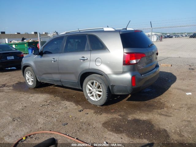 Photo 2 VIN: 5XYKT3A63FG646270 - KIA SORENTO 