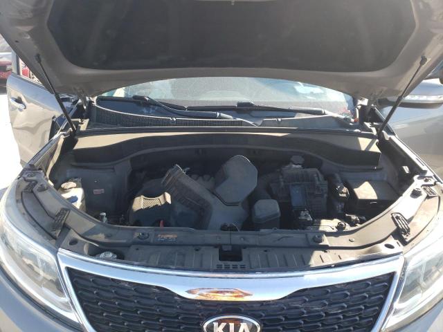 Photo 11 VIN: 5XYKT3A63FG661979 - KIA SORENTO LX 