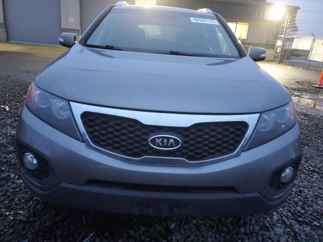 Photo 4 VIN: 5XYKT3A64CG215870 - KIA SORENTO 