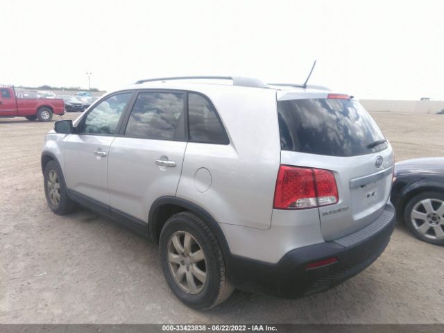 Photo 2 VIN: 5XYKT3A64DG390640 - KIA SORENTO 