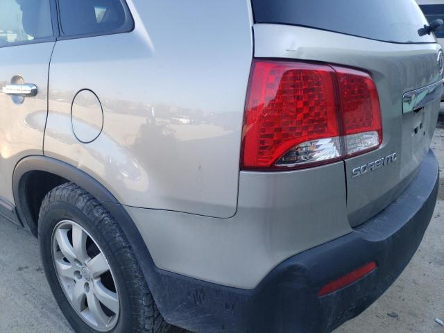 Photo 8 VIN: 5XYKT3A64DG398205 - KIA SORENTO LX 