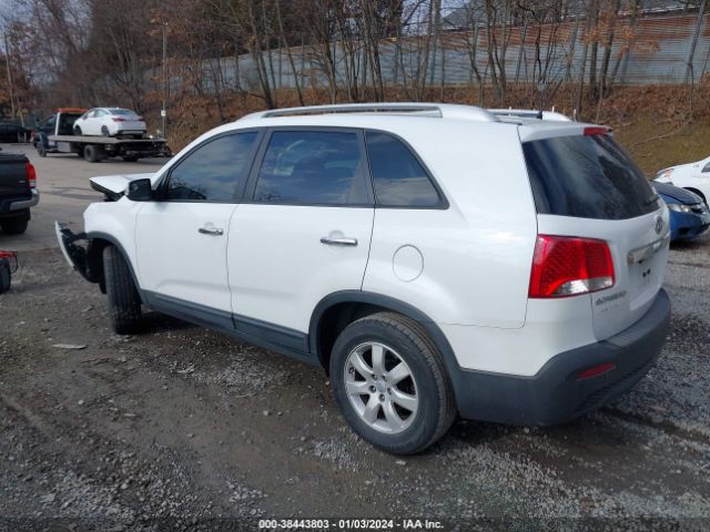 Photo 2 VIN: 5XYKT3A64DG416055 - KIA SORENTO 