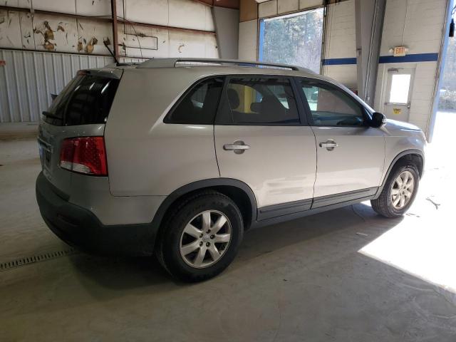 Photo 2 VIN: 5XYKT3A64DG422454 - KIA SORENTO LX 