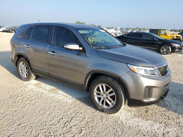 Photo 3 VIN: 5XYKT3A64EG425677 - KIA SORENTO LX 