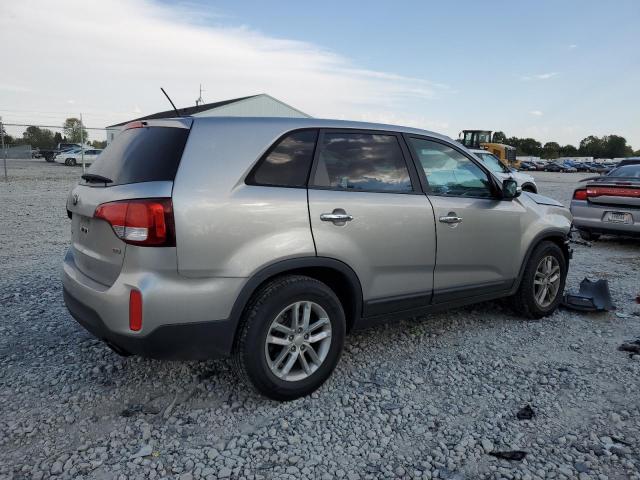 Photo 2 VIN: 5XYKT3A64EG505111 - KIA SORENTO LX 