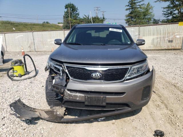 Photo 4 VIN: 5XYKT3A64FG565861 - KIA SORENTO LX 