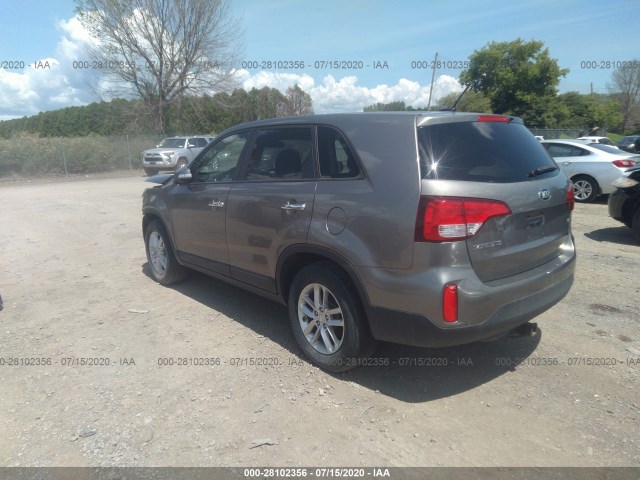 Photo 2 VIN: 5XYKT3A64FG575046 - KIA SORENTO 