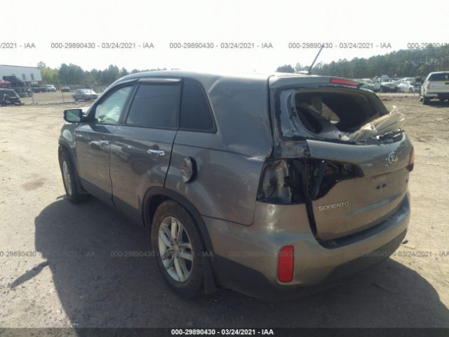 Photo 2 VIN: 5XYKT3A64FG577069 - KIA SORENTO 