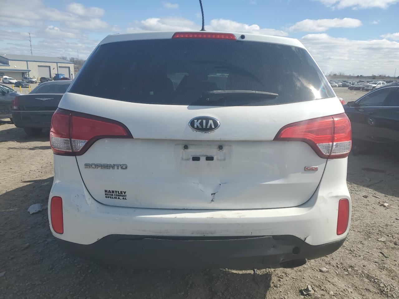 Photo 5 VIN: 5XYKT3A64FG581011 - KIA SORENTO 