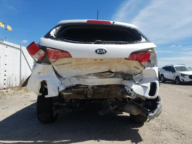 Photo 8 VIN: 5XYKT3A64FG595393 - KIA SORENTO LX 