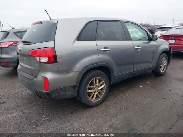 Photo 3 VIN: 5XYKT3A64FG601600 - KIA SORENTO 