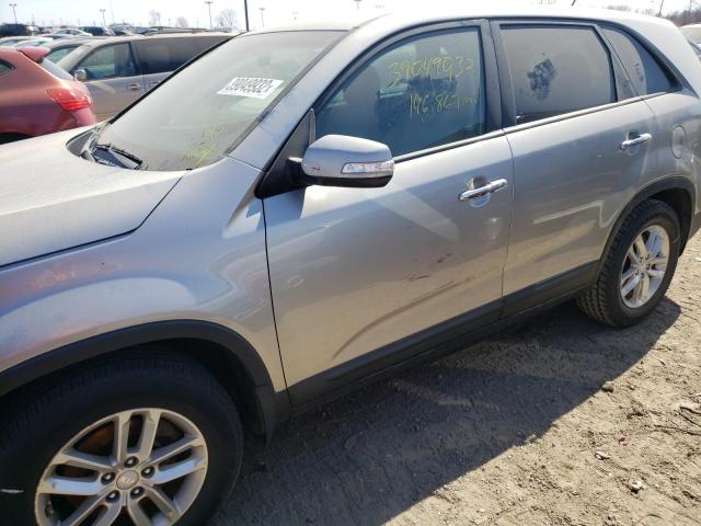 Photo 8 VIN: 5XYKT3A64FG601872 - KIA SORENTO 