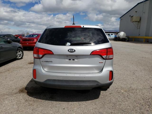 Photo 5 VIN: 5XYKT3A64FG602147 - KIA SORENTO LX 