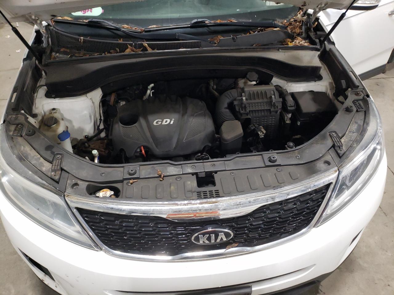 Photo 11 VIN: 5XYKT3A64FG622480 - KIA SORENTO 