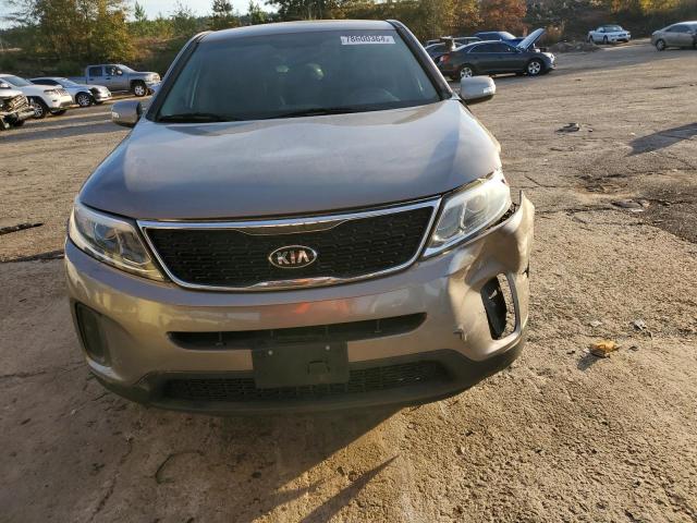 Photo 4 VIN: 5XYKT3A64FG626075 - KIA SORENTO LX 