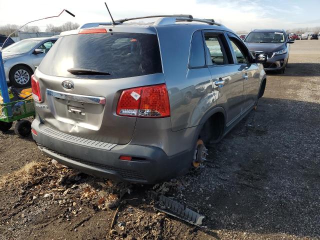 Photo 2 VIN: 5XYKT3A65DG322637 - KIA SORENTO LX 