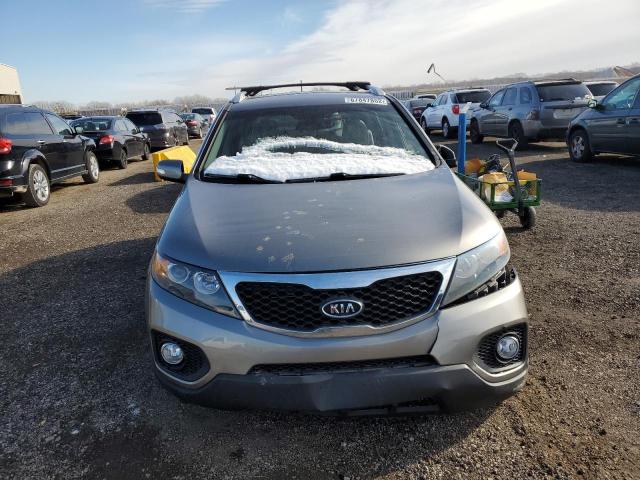 Photo 4 VIN: 5XYKT3A65DG322637 - KIA SORENTO LX 