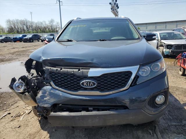 Photo 4 VIN: 5XYKT3A65DG325618 - KIA SORENTO 