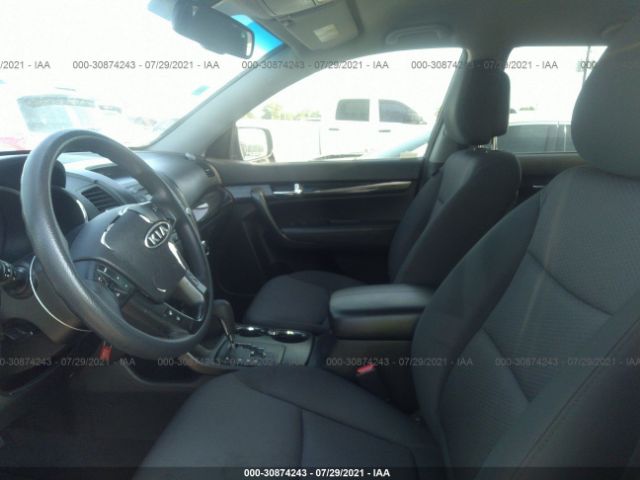 Photo 4 VIN: 5XYKT3A65DG340703 - KIA SORENTO 