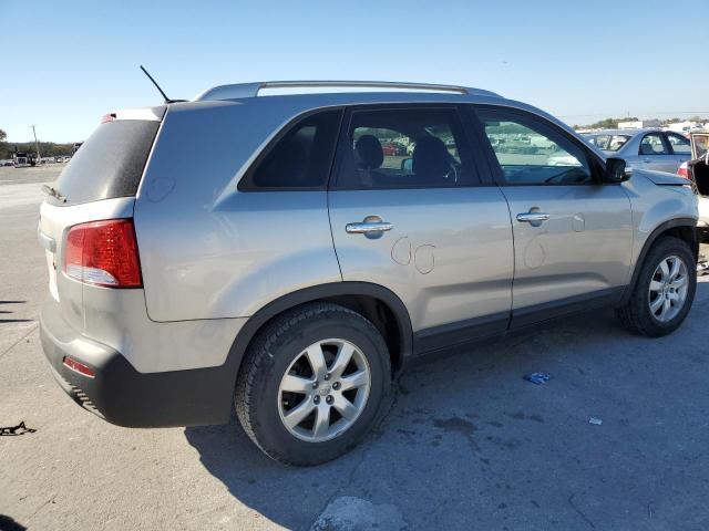 Photo 2 VIN: 5XYKT3A65DG363009 - KIA SORENTO LX 