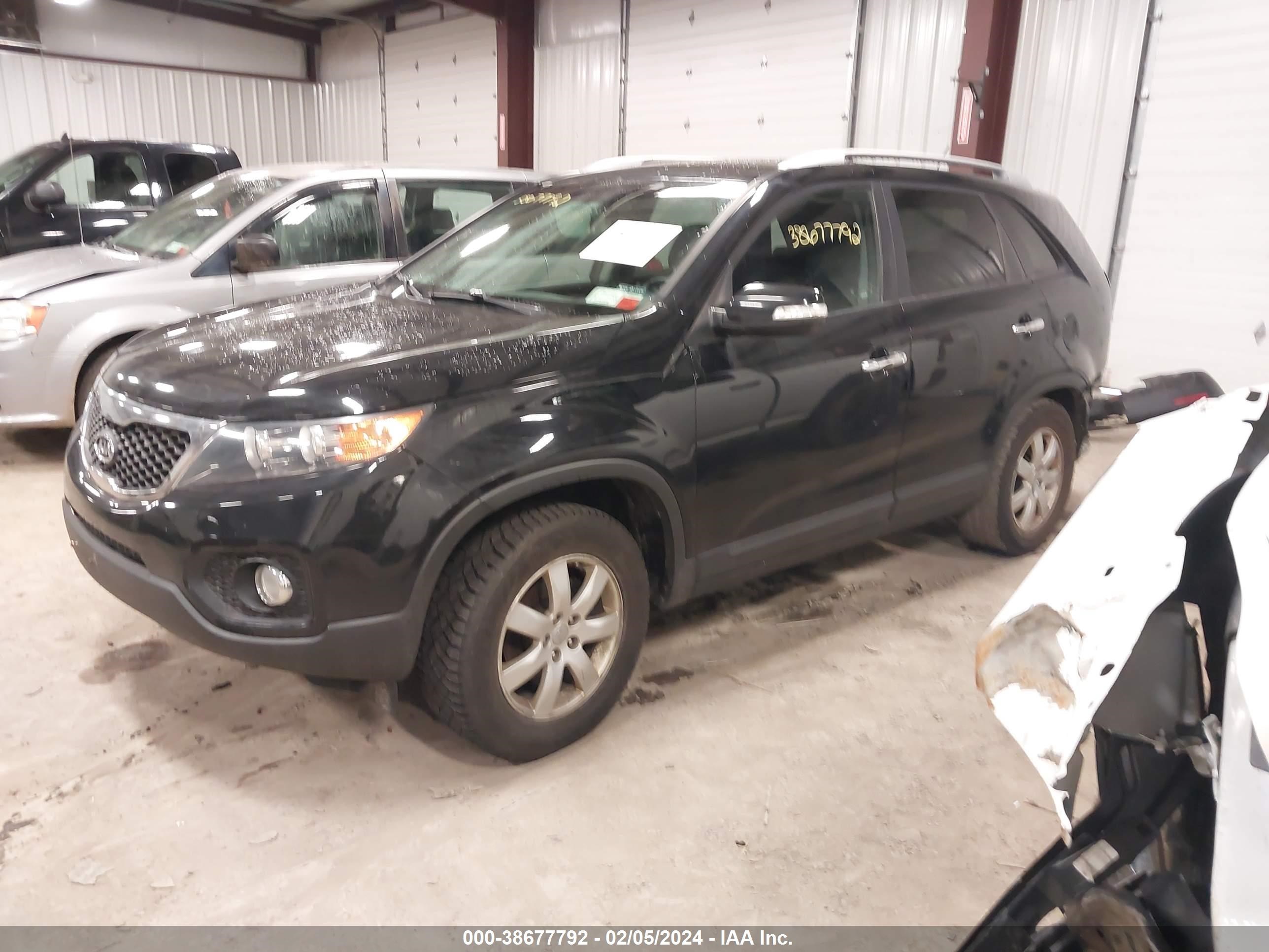 Photo 1 VIN: 5XYKT3A65DG390372 - KIA SORENTO 