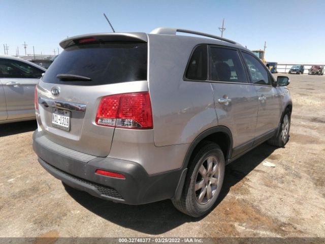 Photo 3 VIN: 5XYKT3A65DG413178 - KIA SORENTO 