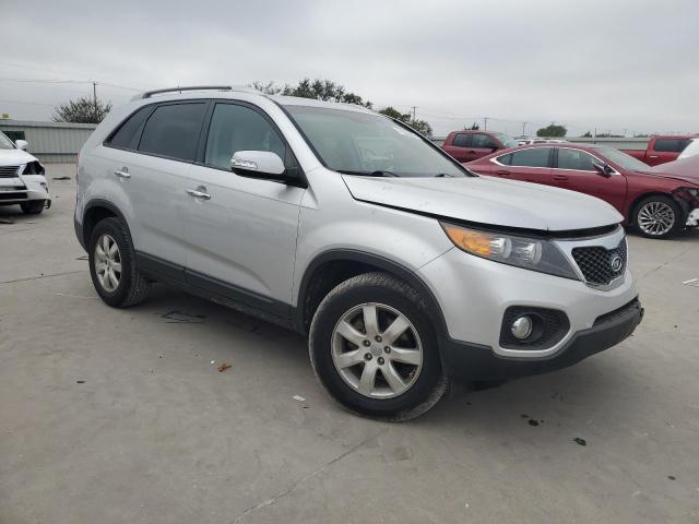 Photo 3 VIN: 5XYKT3A65DG414721 - KIA SORENTO LX 