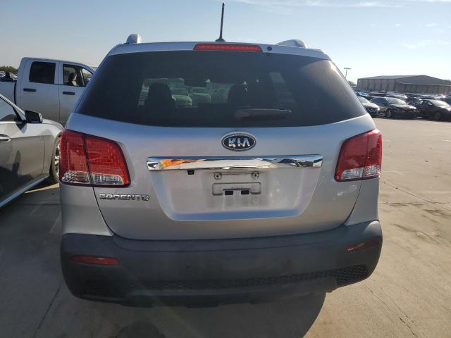 Photo 5 VIN: 5XYKT3A65DG414721 - KIA SORENTO LX 