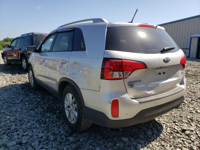 Photo 2 VIN: 5XYKT3A65EG477951 - KIA SORENTO LX 