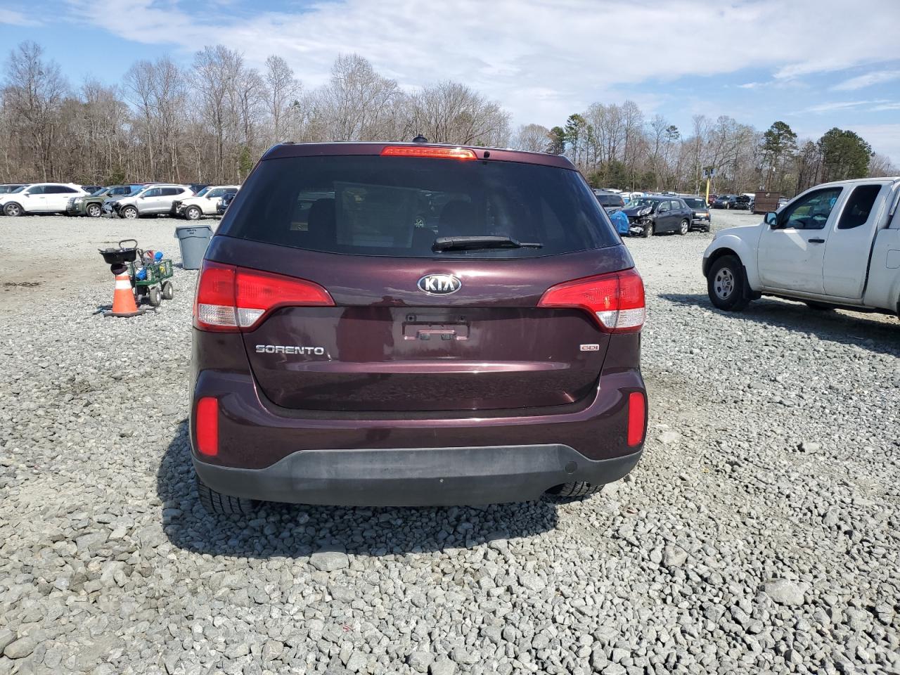 Photo 5 VIN: 5XYKT3A65EG514576 - KIA SORENTO 