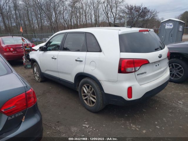 Photo 2 VIN: 5XYKT3A65EG526517 - KIA SORENTO 