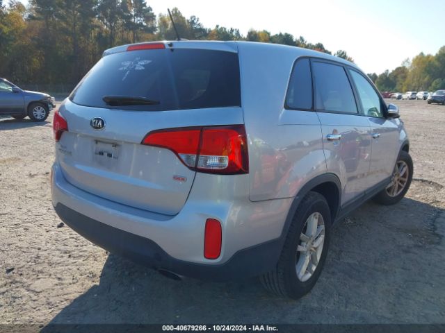 Photo 3 VIN: 5XYKT3A65FG583219 - KIA SORENTO 