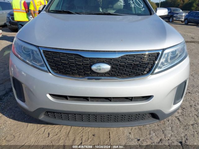 Photo 5 VIN: 5XYKT3A65FG583219 - KIA SORENTO 