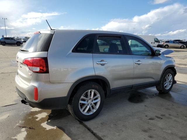 Photo 2 VIN: 5XYKT3A65FG584418 - KIA SORENTO LX 