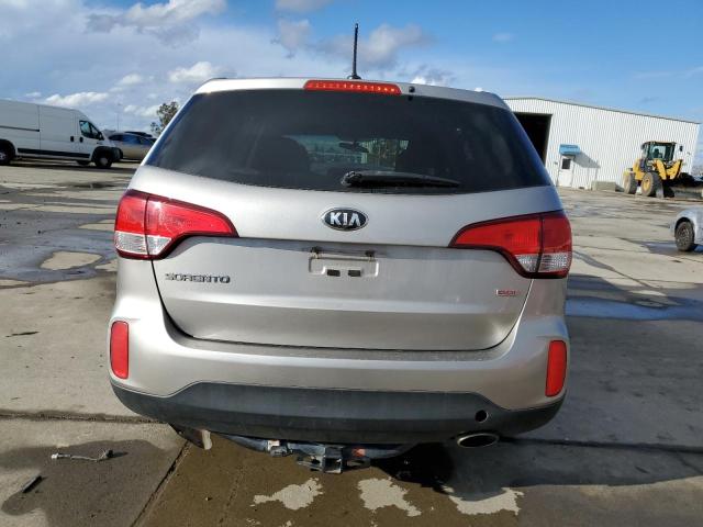 Photo 5 VIN: 5XYKT3A65FG584418 - KIA SORENTO LX 