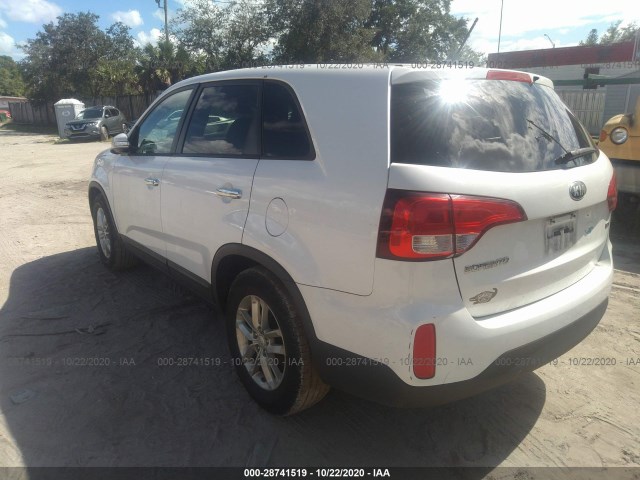 Photo 2 VIN: 5XYKT3A65FG606546 - KIA SORENTO 