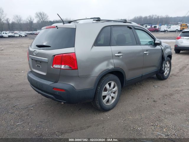 Photo 3 VIN: 5XYKT3A66CG209813 - KIA SORENTO 