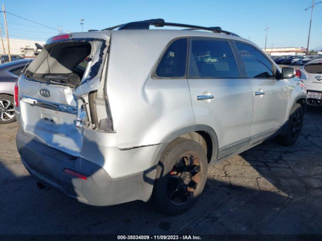 Photo 3 VIN: 5XYKT3A66CG287976 - KIA SORENTO 