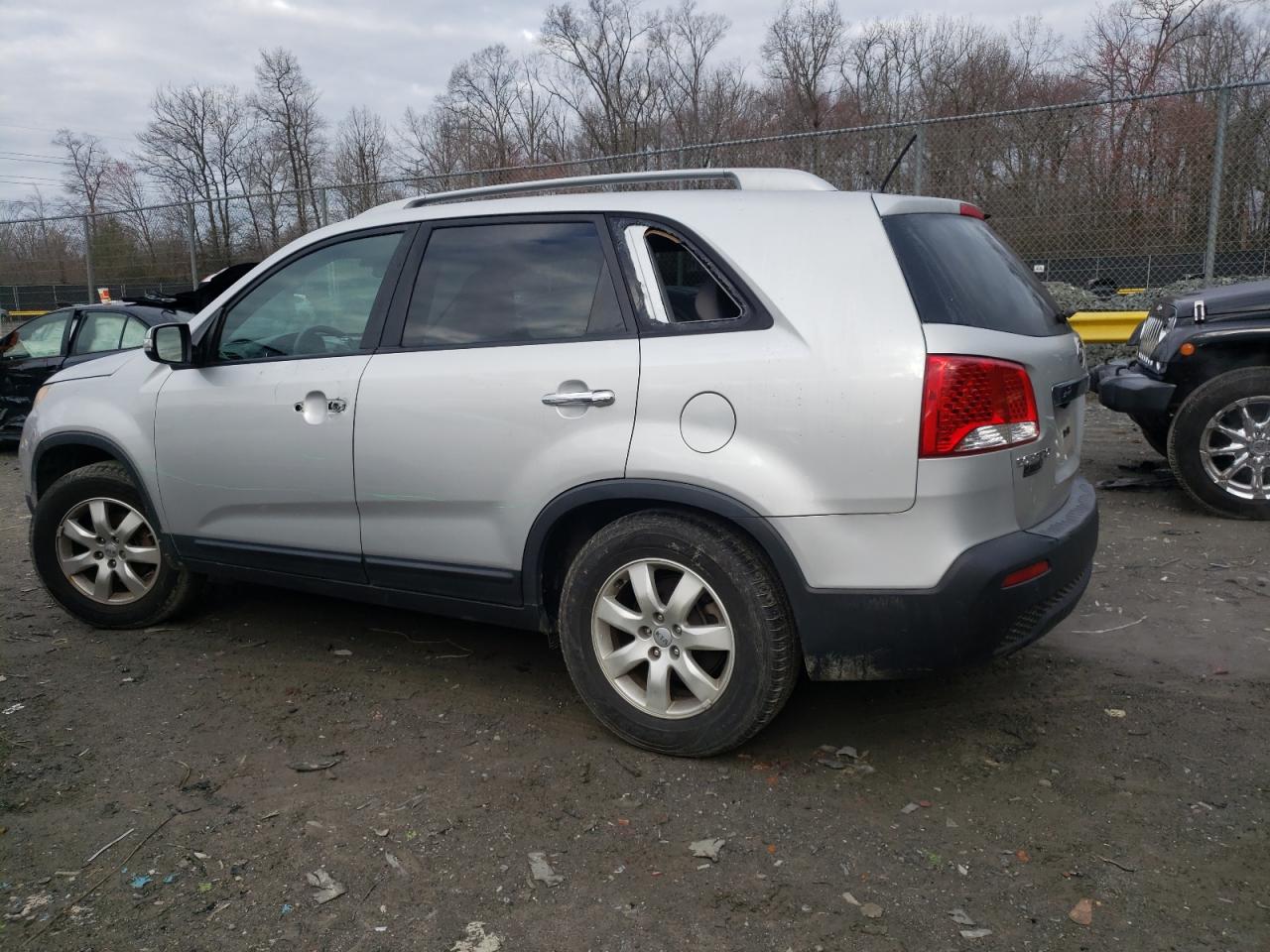 Photo 1 VIN: 5XYKT3A66DG355131 - KIA SORENTO 