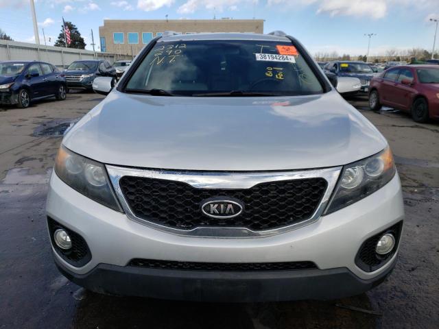 Photo 4 VIN: 5XYKT3A66DG382278 - KIA SORENTO 