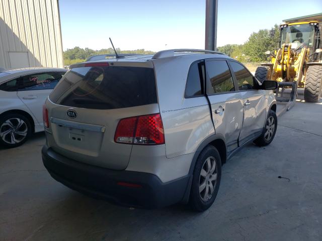 Photo 3 VIN: 5XYKT3A66DG392812 - KIA SORENTO LX 