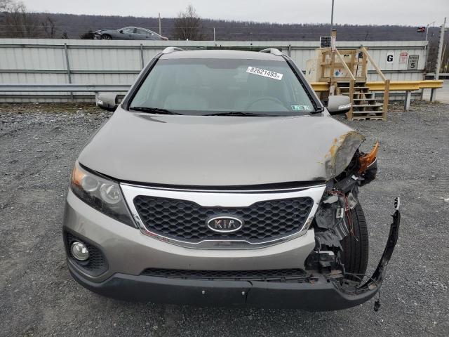 Photo 4 VIN: 5XYKT3A66DG397475 - KIA SORENTO 