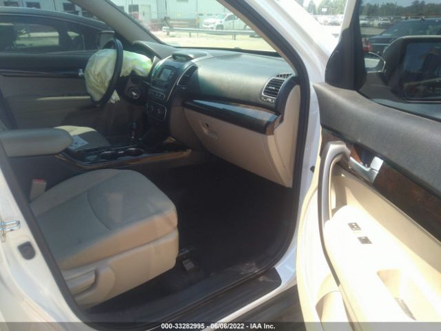 Photo 4 VIN: 5XYKT3A66EG512030 - KIA SORENTO 