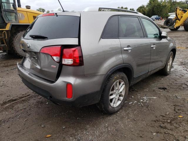 Photo 3 VIN: 5XYKT3A66FG581477 - KIA SORENTO LX 