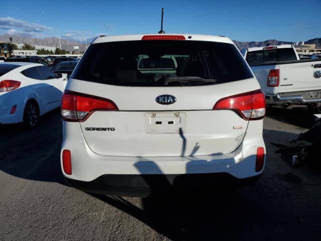 Photo 5 VIN: 5XYKT3A66FG595329 - KIA SORENTO LX 