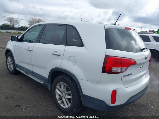 Photo 2 VIN: 5XYKT3A66FG606961 - KIA SORENTO 