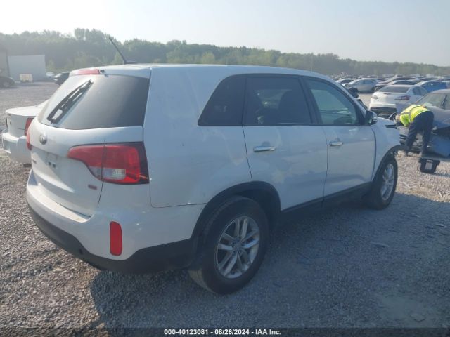 Photo 3 VIN: 5XYKT3A66FG621055 - KIA SORENTO 