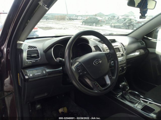 Photo 4 VIN: 5XYKT3A66FG623615 - KIA SORENTO 